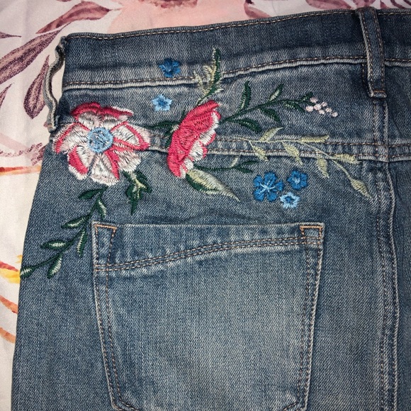 Express floral embroidery Demi mini skirt size 2 - Picture 7 of 8